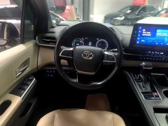 Toyota Sienna 2.5L Hybrid Premium Edition - фото 10