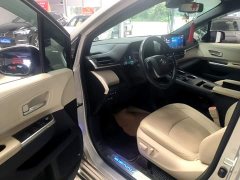 Toyota Sienna 2.5L Hybrid Premium Edition - фото 15