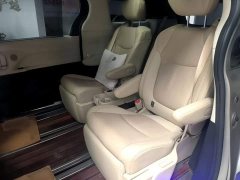 Toyota Sienna 2.5L Hybrid Premium Edition - фото 16