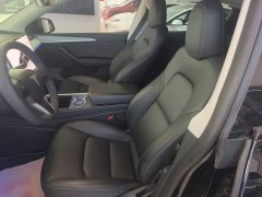 Tesla Model Y Rear-Wheel Drive - photo 14