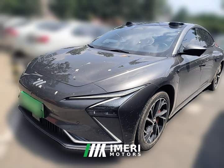 IM Motors Zhiji L7 Dynamic