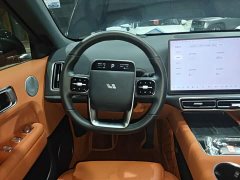 Li Auto L6 Pro - ფოტო 14