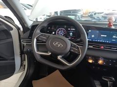 Hyundai Elantra 1.5L CVT Luxury - фото 10
