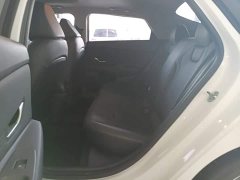 Hyundai Elantra 1.5L CVT Luxury - фото 16