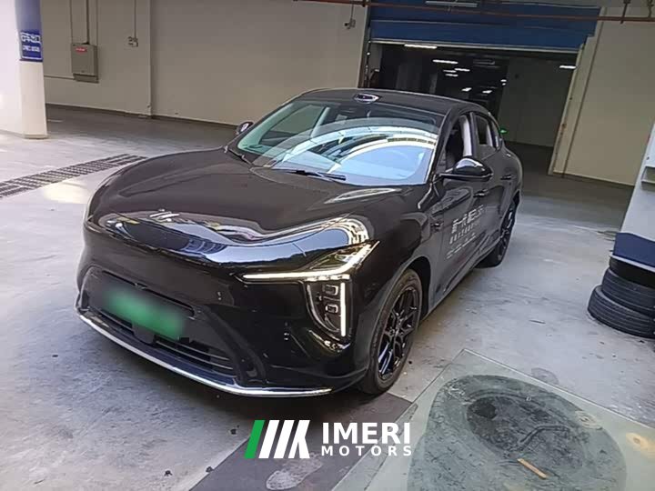 IM Motors Zhiji LS6 Extended Range 66 Max - car from China