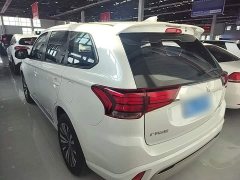 Mitsubishi Outlander Facelift 2.0L FWD Comfort 5-Seater - photo 4