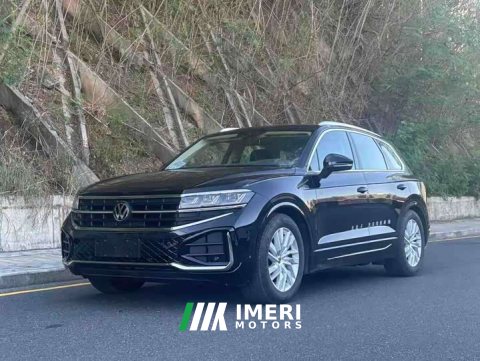 2025 Volkswagen Touareg 2.0TSI Sharp Shadow Edition - автомобиль из Китая