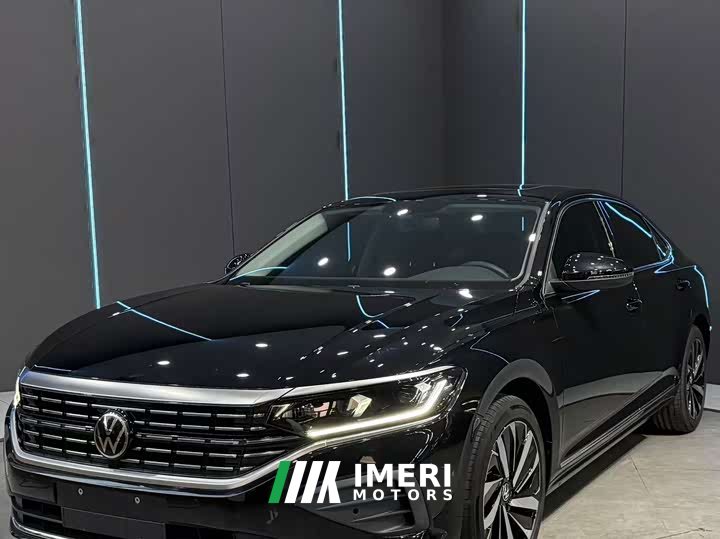 Volkswagen Passat Outstanding Edition 330TSI Elite - ავტომობილი ჩინეთიდან