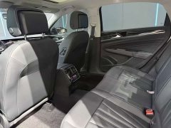 Volkswagen Passat Outstanding Edition 330TSI Elite - ფოტო 10
