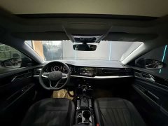 Volkswagen Passat Outstanding Edition 330TSI Elite - ფოტო 9