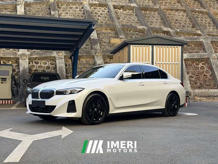 BMW i3 eDrive 35 L