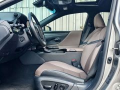 Lexus ES 300h Premium Edition - photo 8
