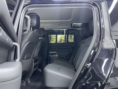 Land Rover Defender 110 3.0T P400 XS - photo 15
