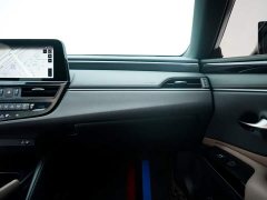 Lexus ES 200 Excellence Edition - фото 19