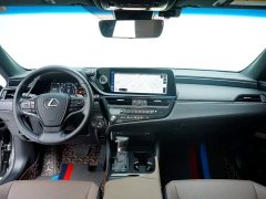 Lexus ES 200 Excellence Edition - фото 3
