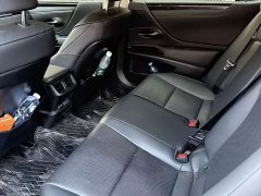 Lexus ES 200 Excellence Edition - фото 5