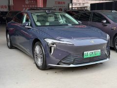 Buick Zhijing L7 Extended Range Avvia - ფოტო 3