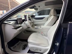 Buick Zhijing L7 Extended Range Avvia - ფოტო 6