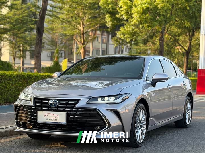 Toyota Avalon Hybrid 2.5L XLE Premium - ავტომობილი ჩინეთიდან