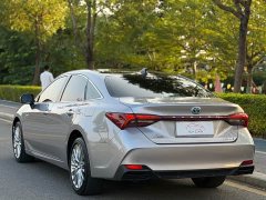 Toyota Avalon Hybrid 2.5L XLE Premium - ფოტო 6