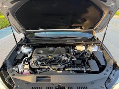 Toyota Avalon Hybrid 2.5L XLE Premium - ფოტო 9