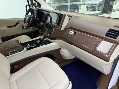 Toyota HIACE 3.5L Middle East Version - ფოტო 15