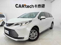 Toyota Sienna 2.5L Hybrid Premium Edition - ფოტო 1