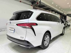 Toyota Sienna 2.5L Hybrid Premium Edition - ფოტო 6
