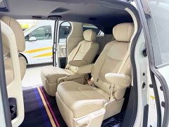 Toyota Sienna 2.5L Hybrid Premium Edition - ფოტო 9