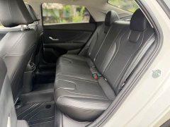 Hyundai Elantra 1.5L CVT Luxury - ფოტო 15