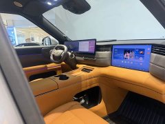 IM Motors Zhiji LS8 52 Max Luxury Six-Seater - фото 9