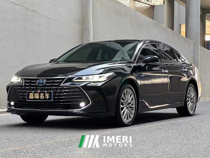Toyota Avalon Hybrid 2.5L XLE Premium - ავტომობილი ჩინეთიდან