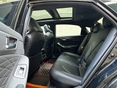 Toyota Avalon Hybrid 2.5L XLE Premium - ფოტო 10