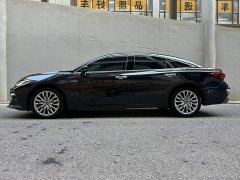 Toyota Avalon Hybrid 2.5L XLE Premium - ფოტო 3