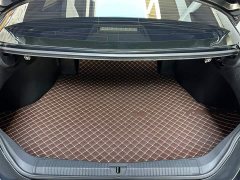 Toyota Avalon Hybrid 2.5L XLE Premium - ფოტო 8