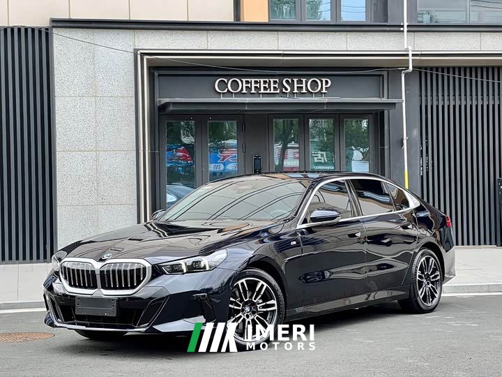BMW 5 Series 525Li M Sport Package - ავტომობილი ჩინეთიდან