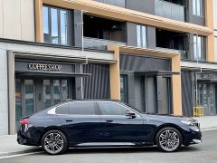 BMW 5 Series 525Li M Sport Package - ფოტო 8