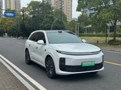 Li Auto L6 Pro Smart Refresh Edition - photo 1
