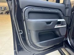 Land Rover Defender 110 3.0T P400 Dark Edition - ფოტო 14