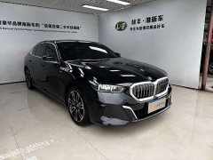 BMW 5 Series 525Li M Sport Package - ფოტო 4