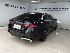 BMW 5 Series 525Li M Sport Package - ფოტო 5