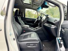 Toyota Vellfire Dual Engine 2.5L HV Luxury - ფოტო 18