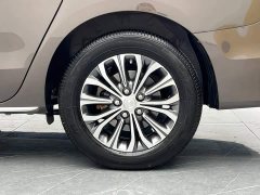Buick GL8 Land Executive Cabin 652T Luxury - ფოტო 12