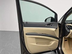 Buick GL8 Land Executive Cabin 652T Luxury - ფოტო 13