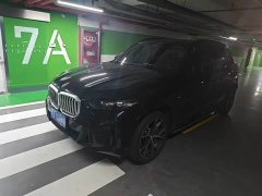BMW X5 xDrive 30Li M Sport Premium Package - ფოტო 1