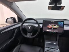 Tesla Model Y Long Range All-Wheel Drive - ფოტო 16