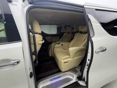 Toyota Alphard Hybrid 2.5L Luxury - ფოტო 8