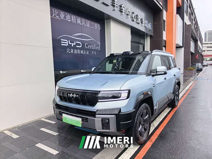 Fangchengbao Leopard 8 Zhiyong Ultimate Edition 5-seater - автомобиль из Китая