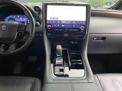 Toyota Vellfire Crown Hybrid 2.5L Executive Premier Edition - ფოტო 12