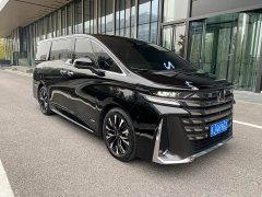 Toyota Vellfire Crown Hybrid 2.5L Executive Premier Edition - ფოტო 2